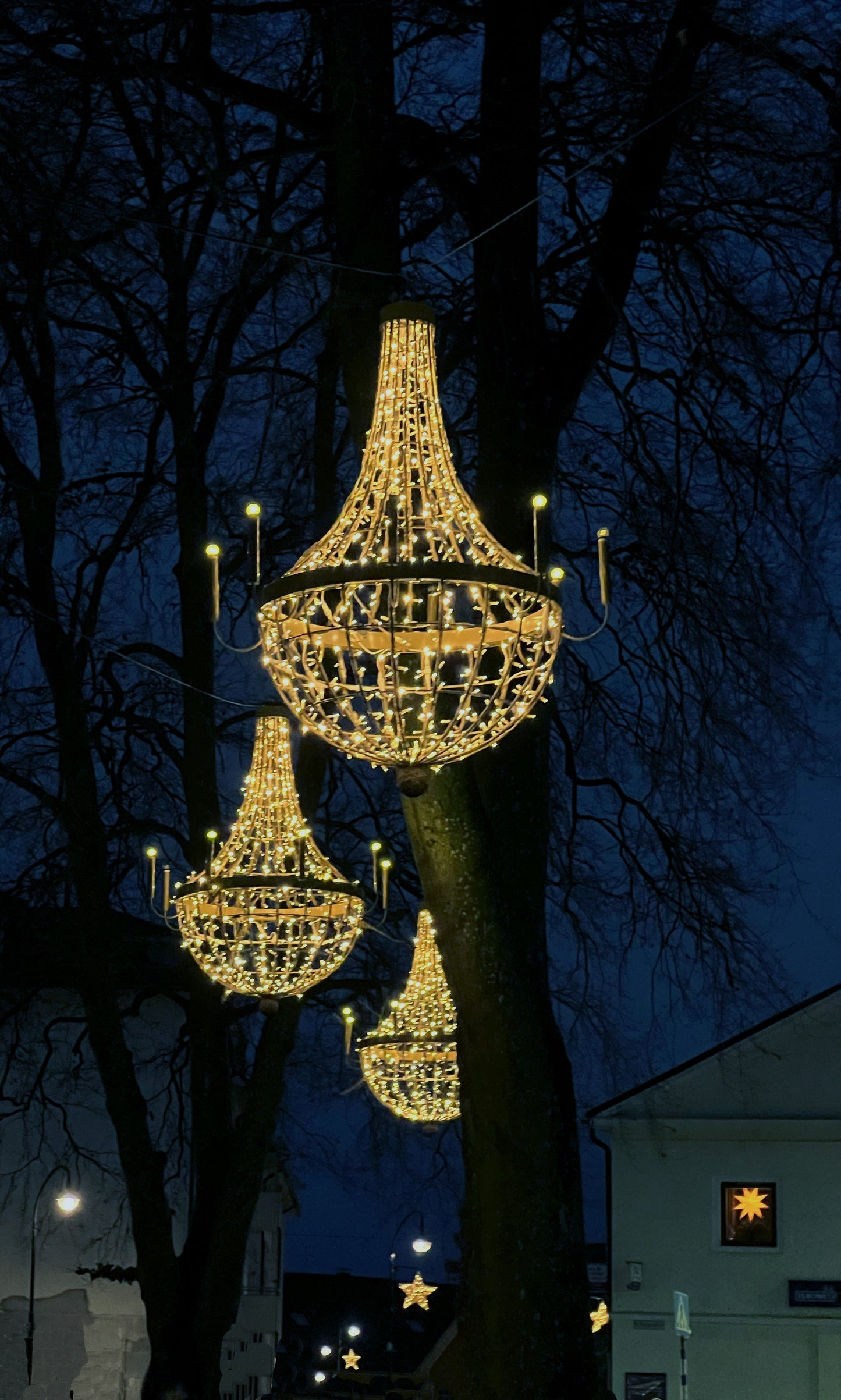 Crystal Chandelier Wallpaper